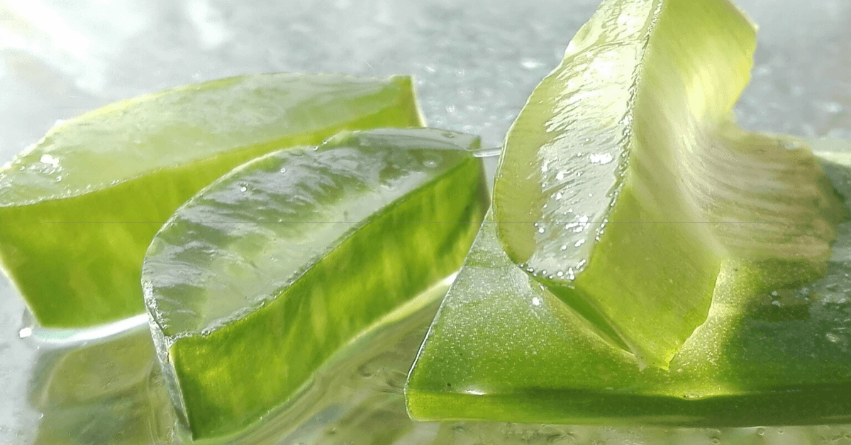 gelaloe vera para crecer pestañas y cejas